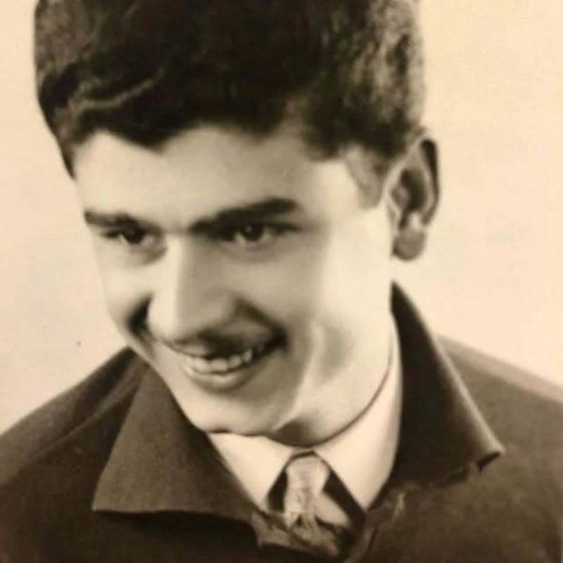 منوچهر والی زاده
